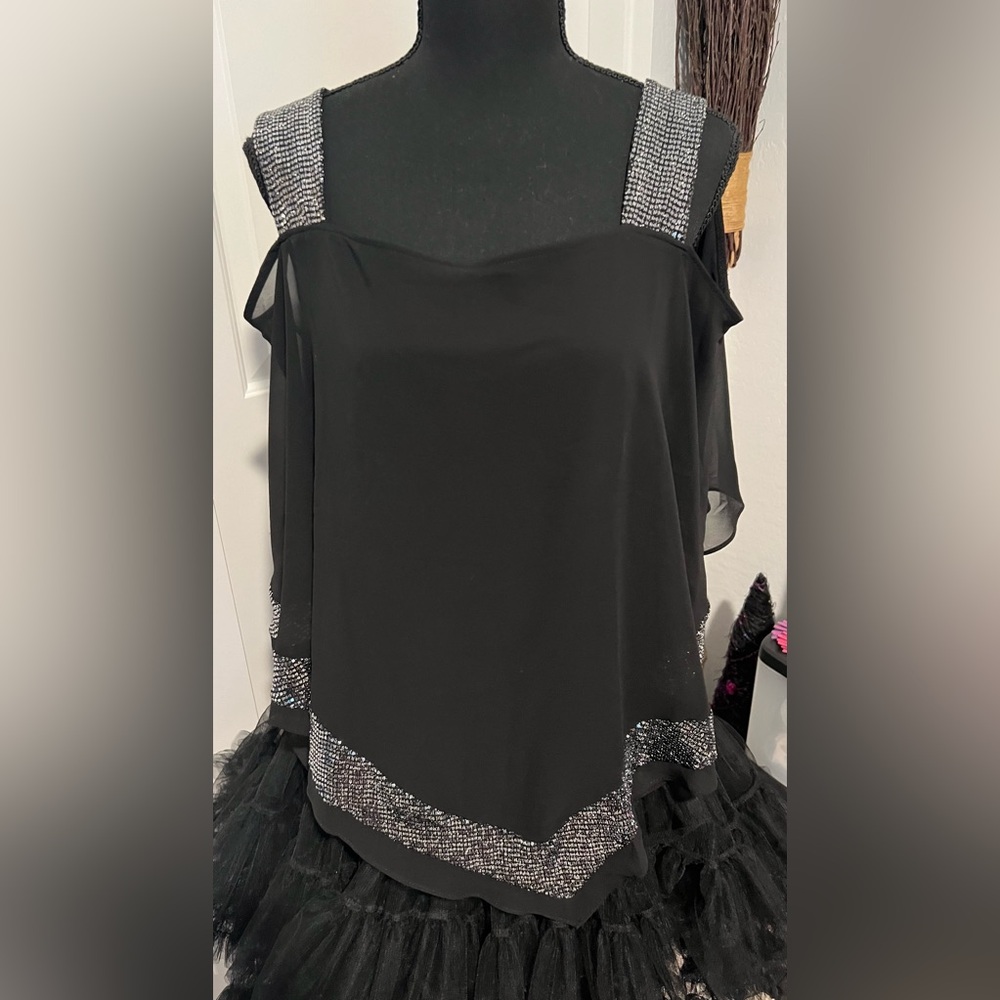 Glamour Nights Size L Sleeveless blouse